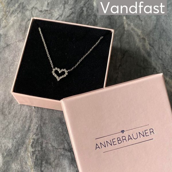 ANNEBRAUNER Heart Necklace