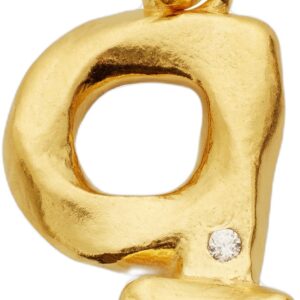 Q Alphabet Pendant